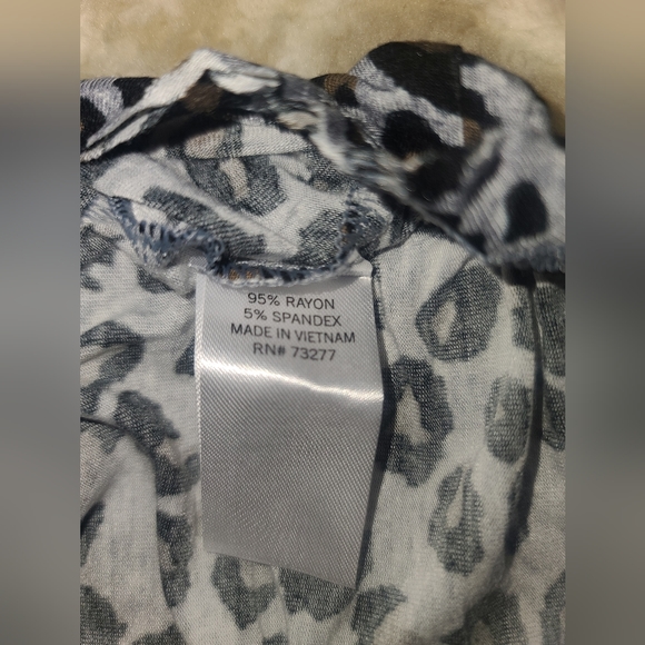 New Xl Womens Cheetah Tshirt - Picture 4 of 4